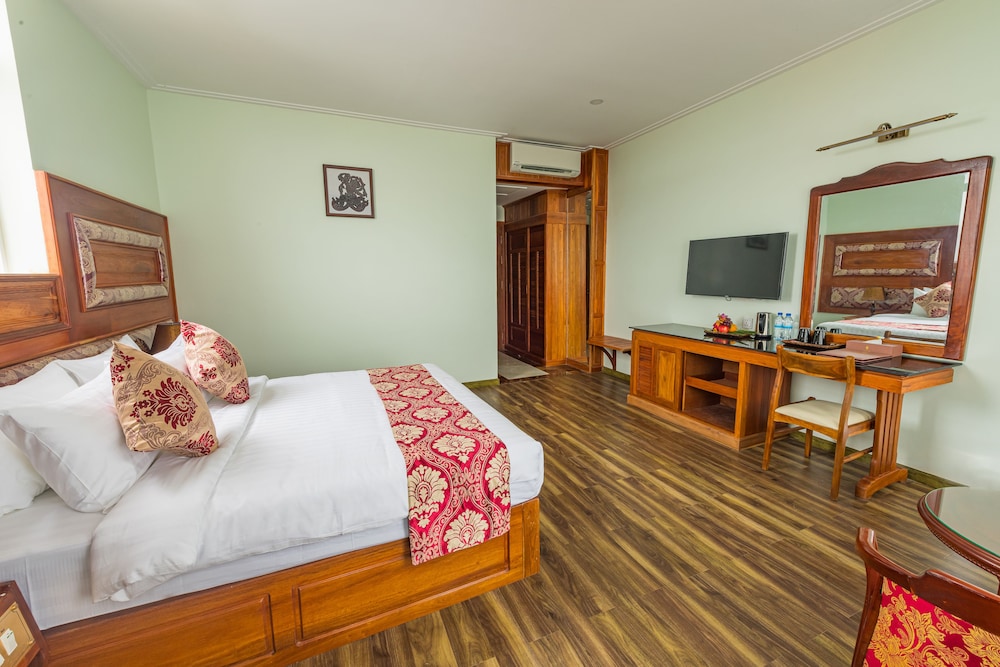 Kampong Thom Royal Hotel 8/44