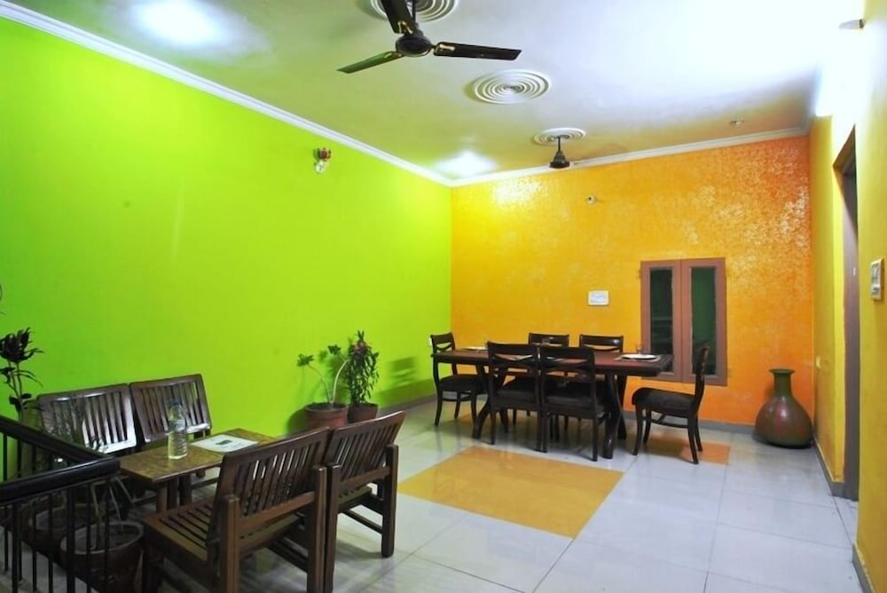 Hotel Satkar 28/31