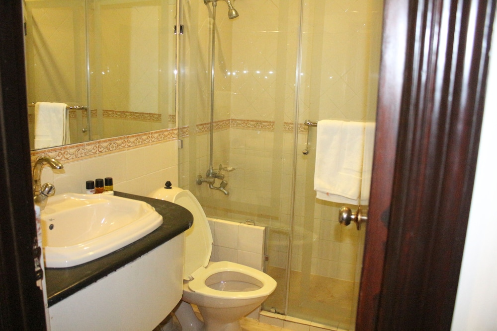Shangrila Resort Hotel 48/50