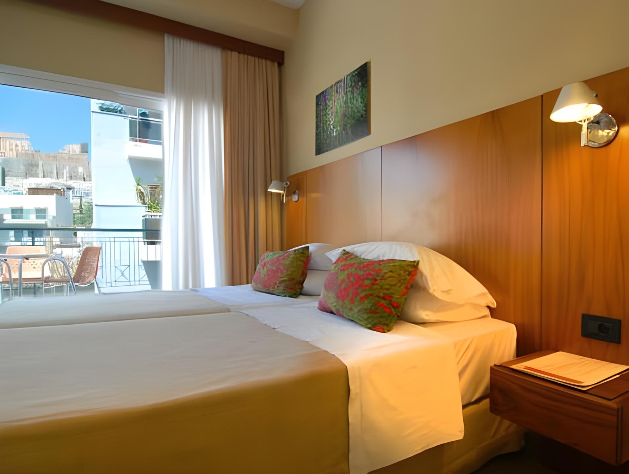 Room, Single