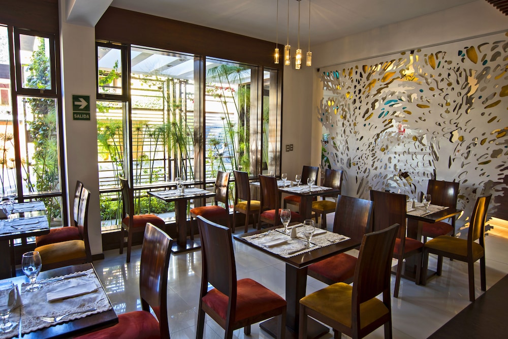 Mint Hotel 37/46