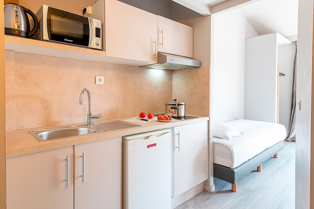 Zenitude Hotel-Residences Le Cannet 50/50