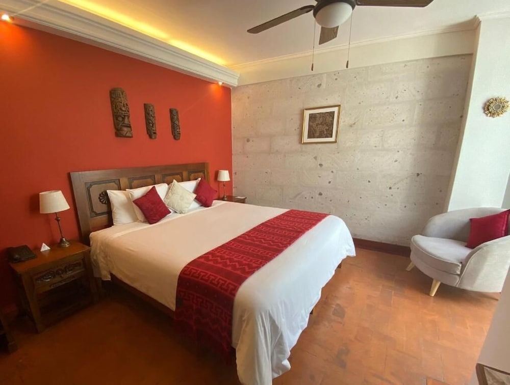 Katari Hotel At Plaza De Armas 16/34