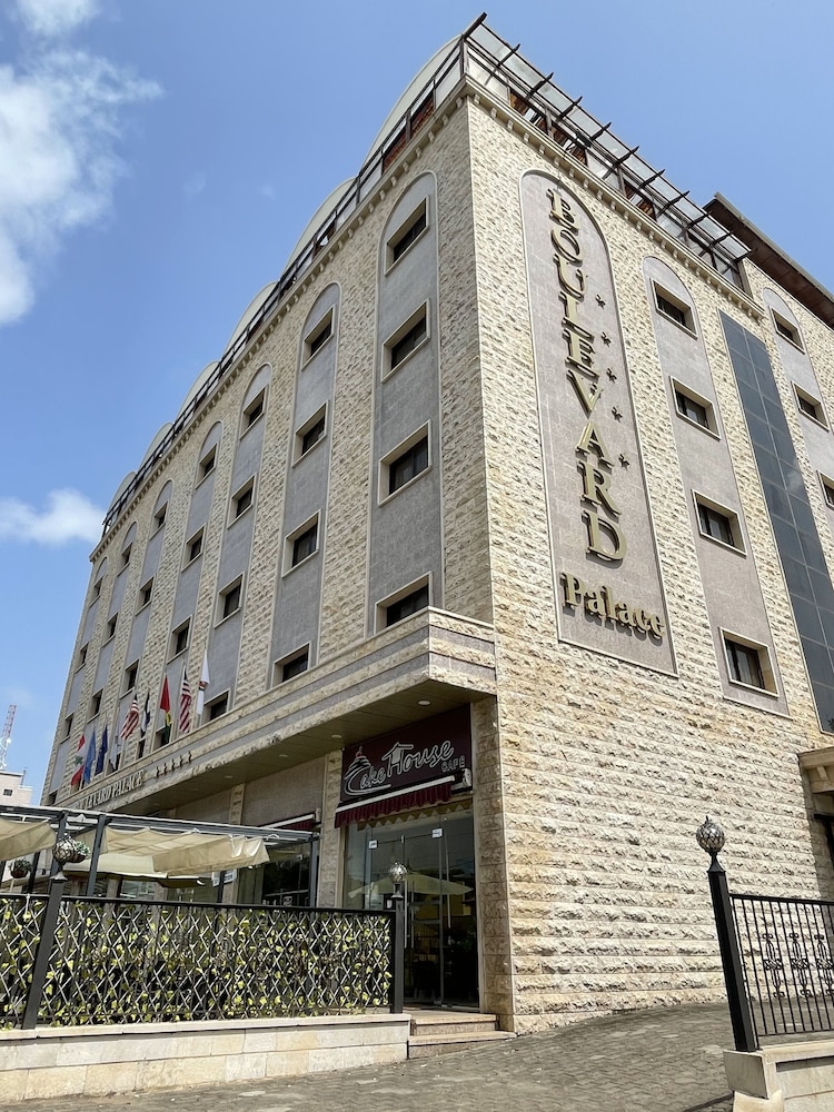 Boulevard Palace 3/61