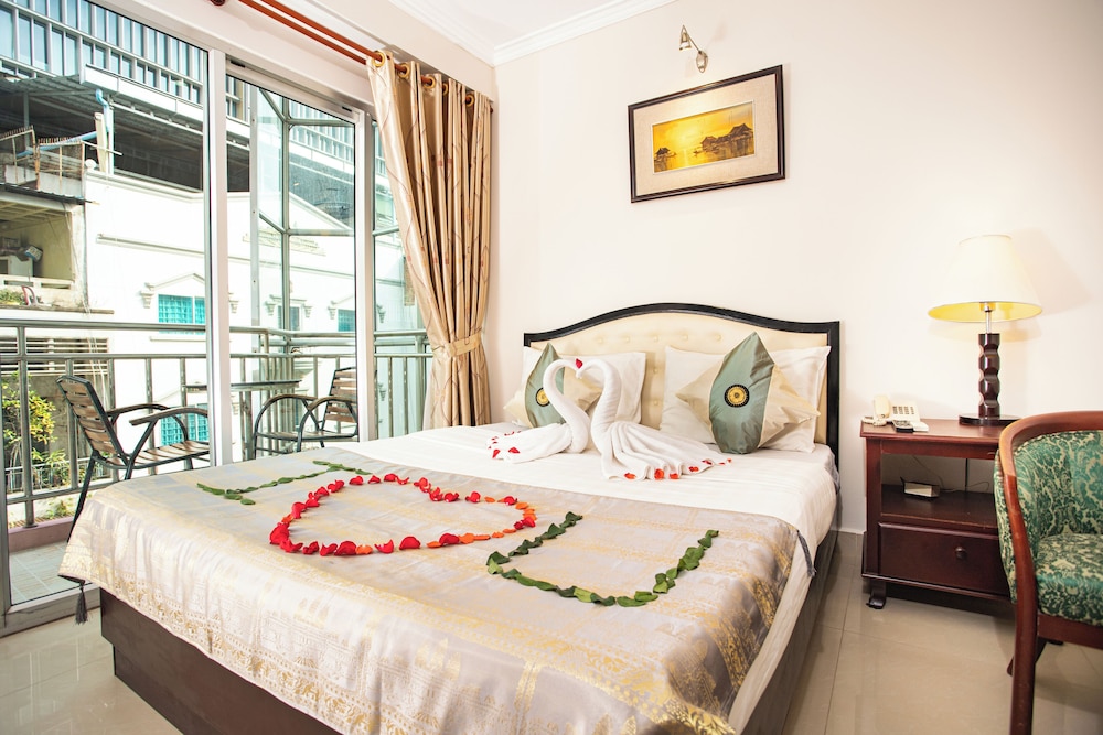 Silver Mounts Hotel 47/69