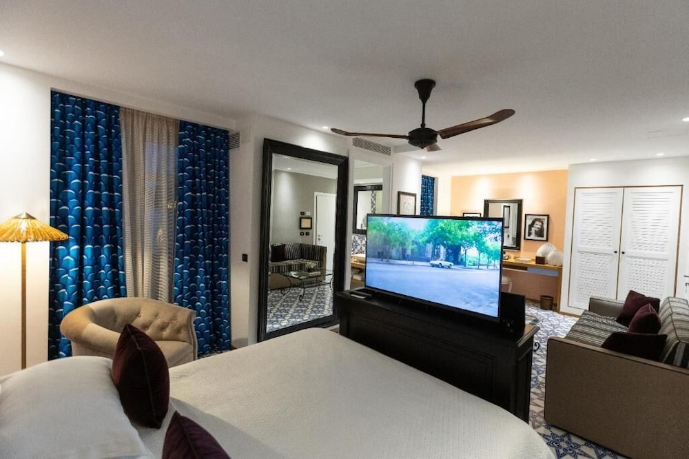 Esplanade Boutique Hotel 12/38