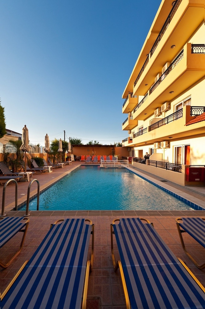 Alea Hotel Apartments 21/29