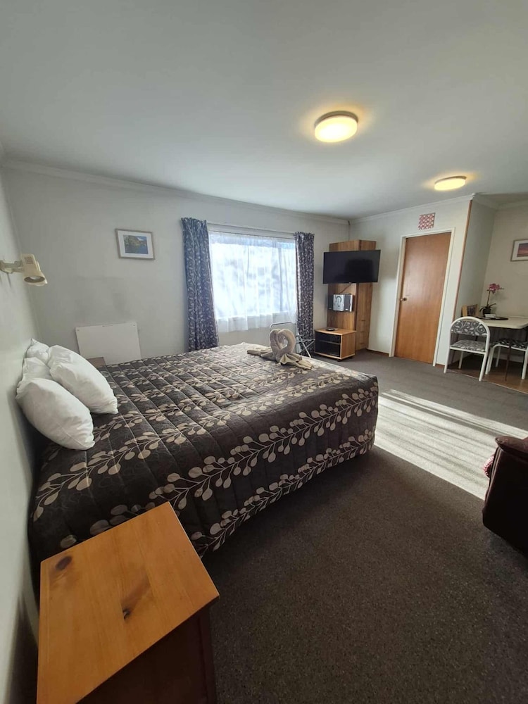 Alexandra Motor Lodge 28/70
