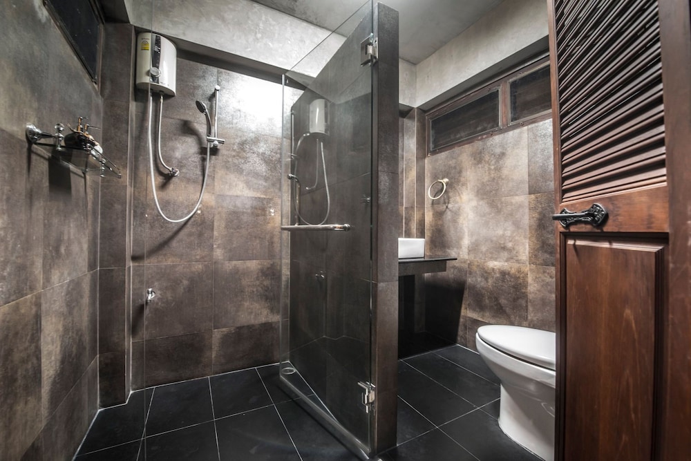 Amara Villa Khao Ka Lok 41/49