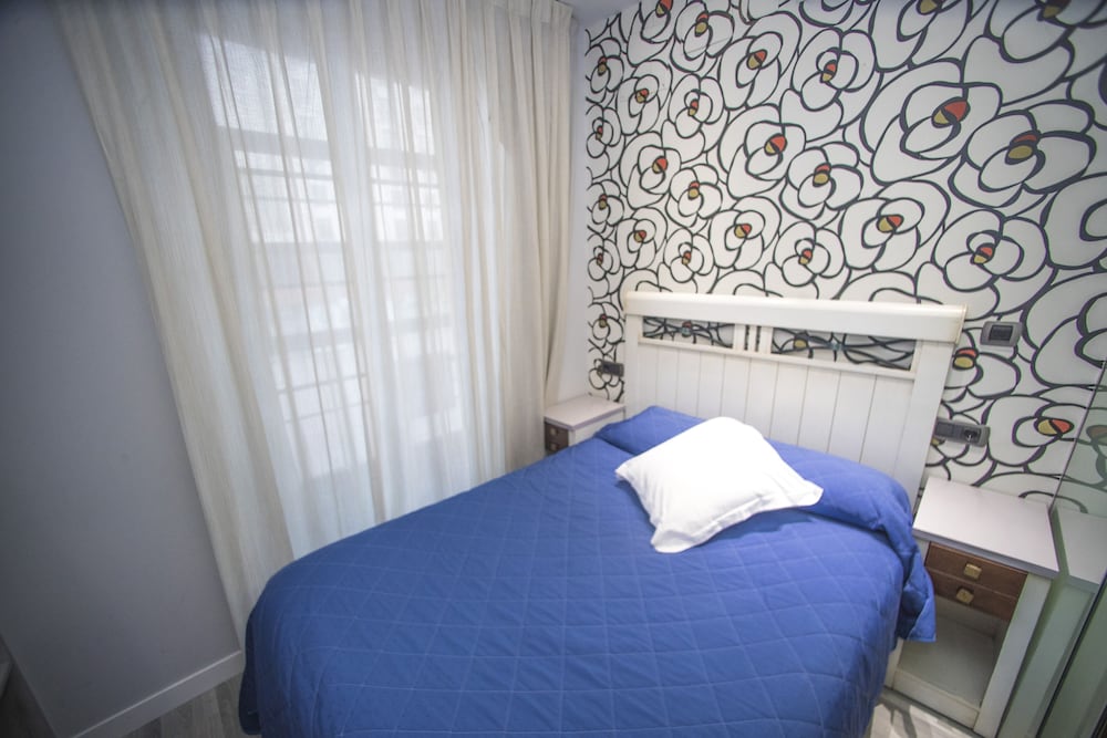 Hostal Centro 13/27