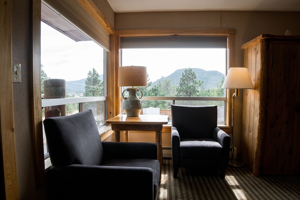 Hotel Estes 49/66