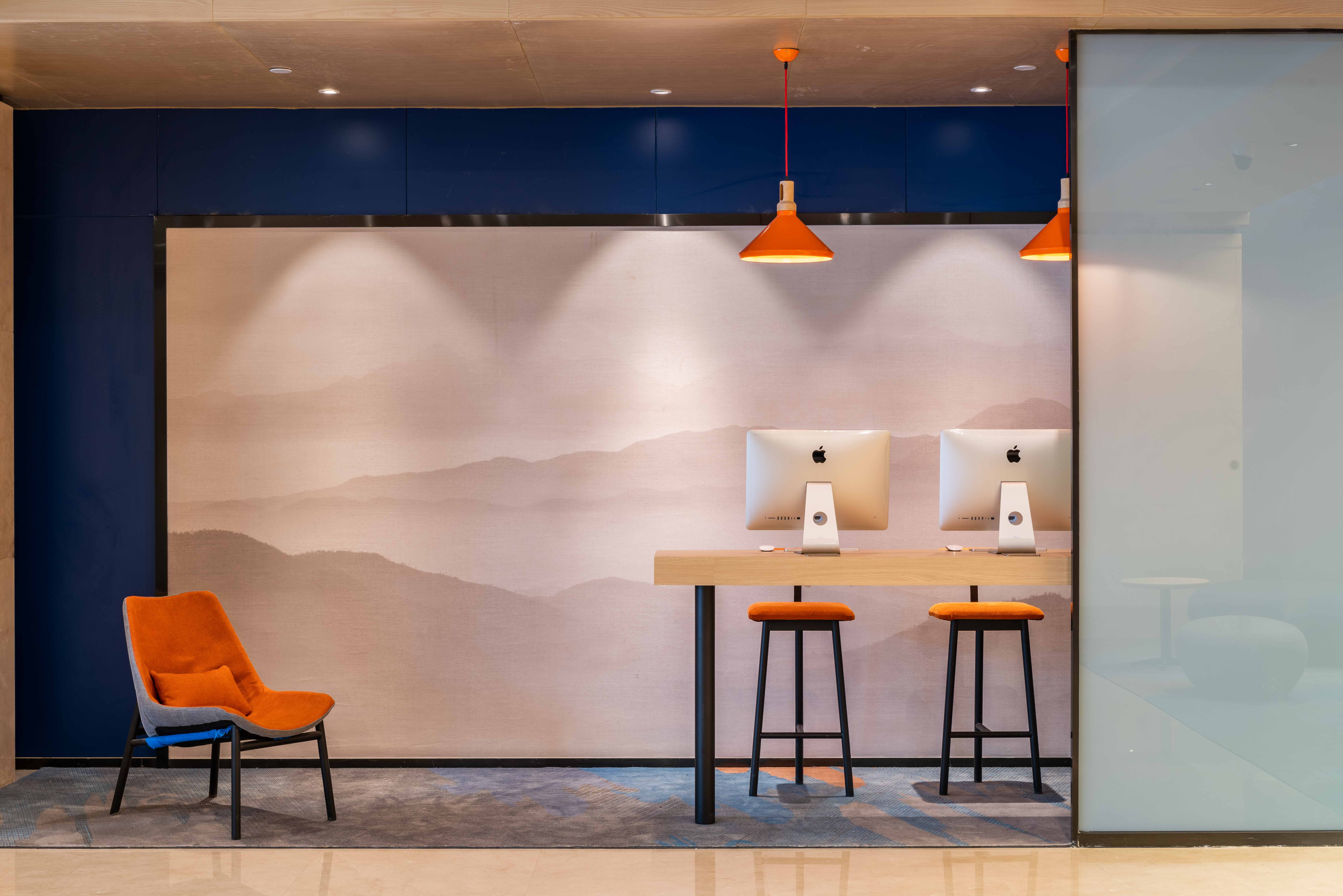 Holiday Inn Express Hangzhou Westlake East 12/60