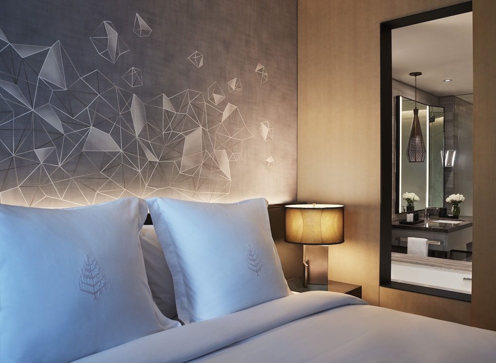 Four Seasons Hotel Bengaluru At Embassy One 28/75