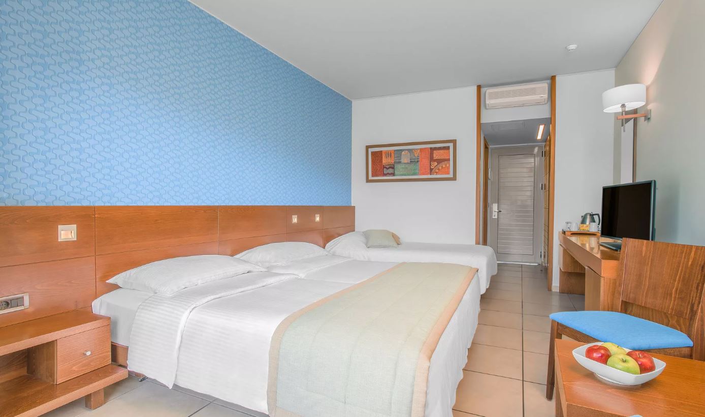 Blue Lagoon Resort 3/34