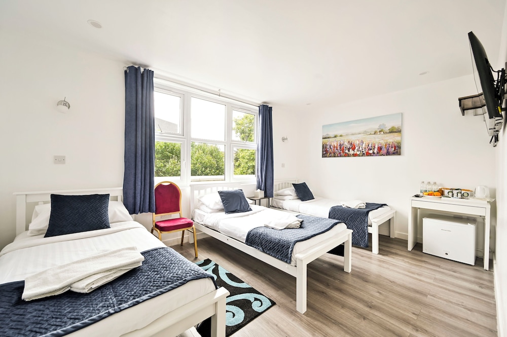 STANDARD, TRIPLE, 3 BEDS