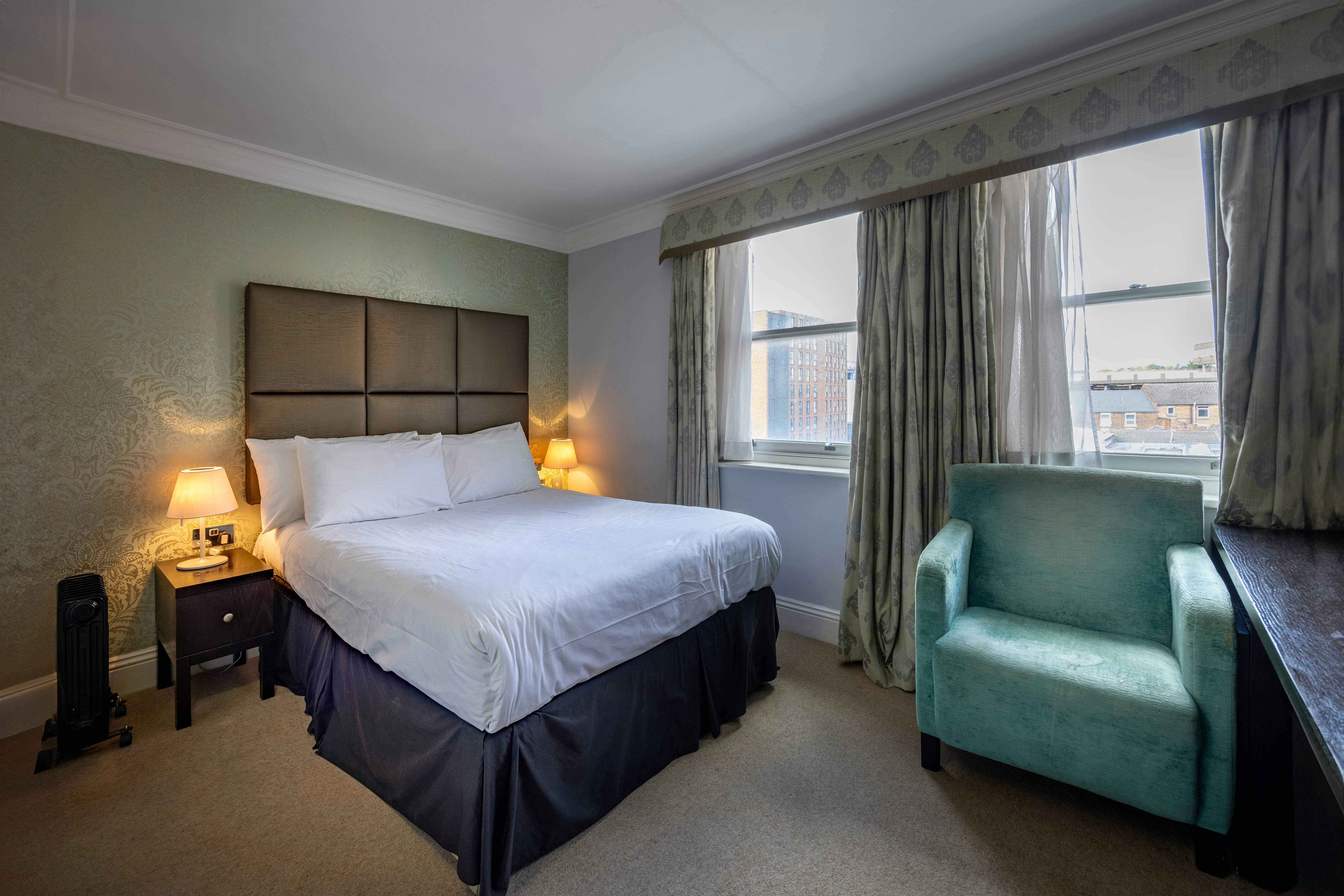 Cathedral Quarter Hotel 17/50