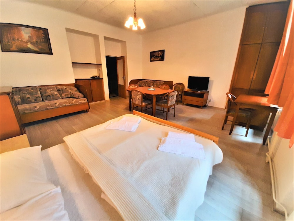 Hotel Olga 13/26