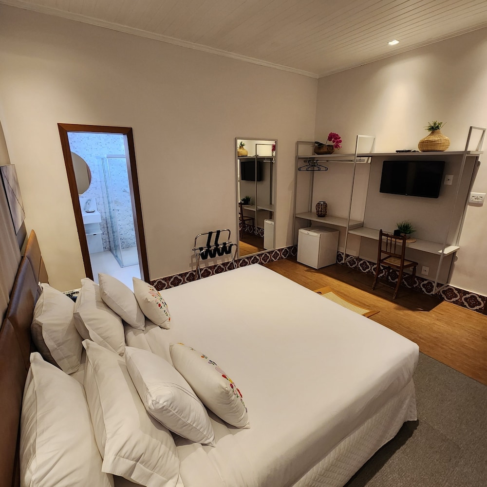 Superior, Queen Bed