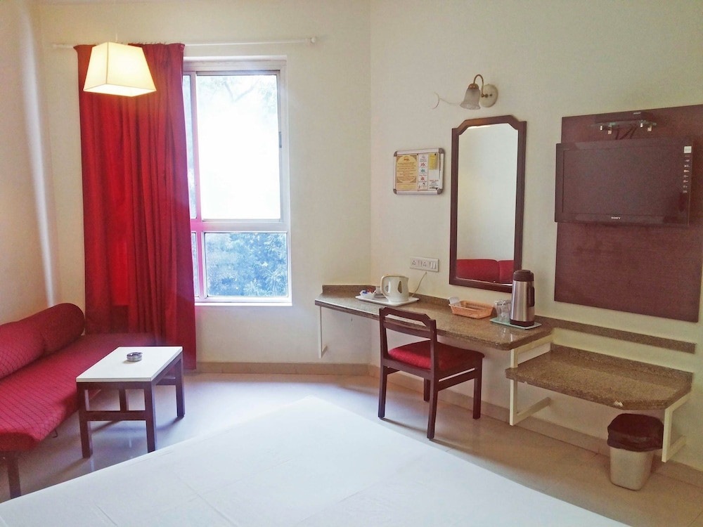 Hotel Ashish Plaza 23/30