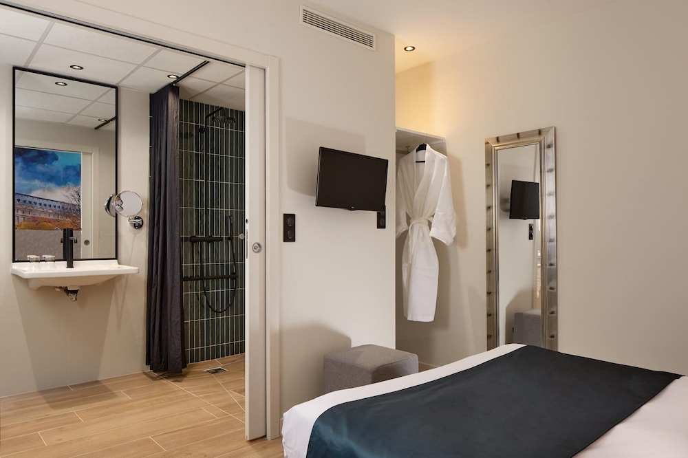 Hotel Harvey 24/68