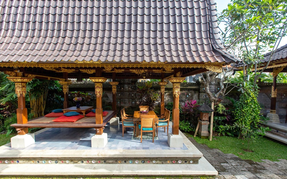 Dwaraka The Royal Villas 8/76