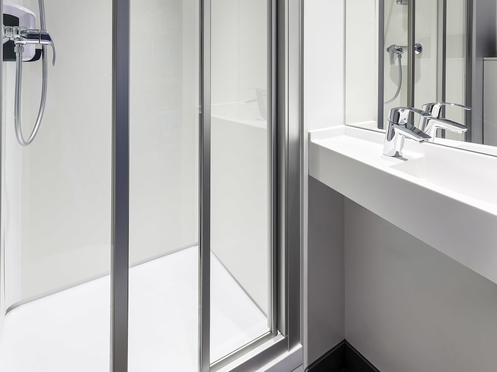 Hotel F1 Nice Villeneuve Loubet 48/50