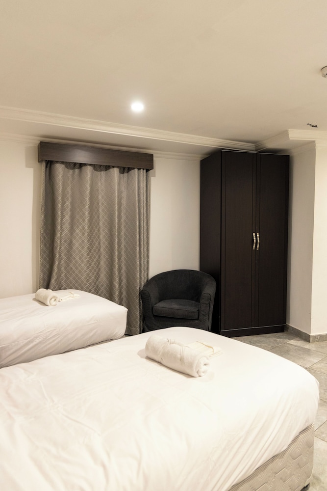 Salmiya Grand Hotel 40/67
