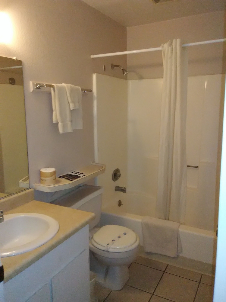 Sands Inn & Suites Lake Havasu City 55/60