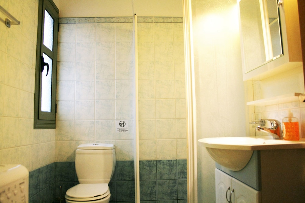 Lagoon View Apartments - Adults Only 26/70