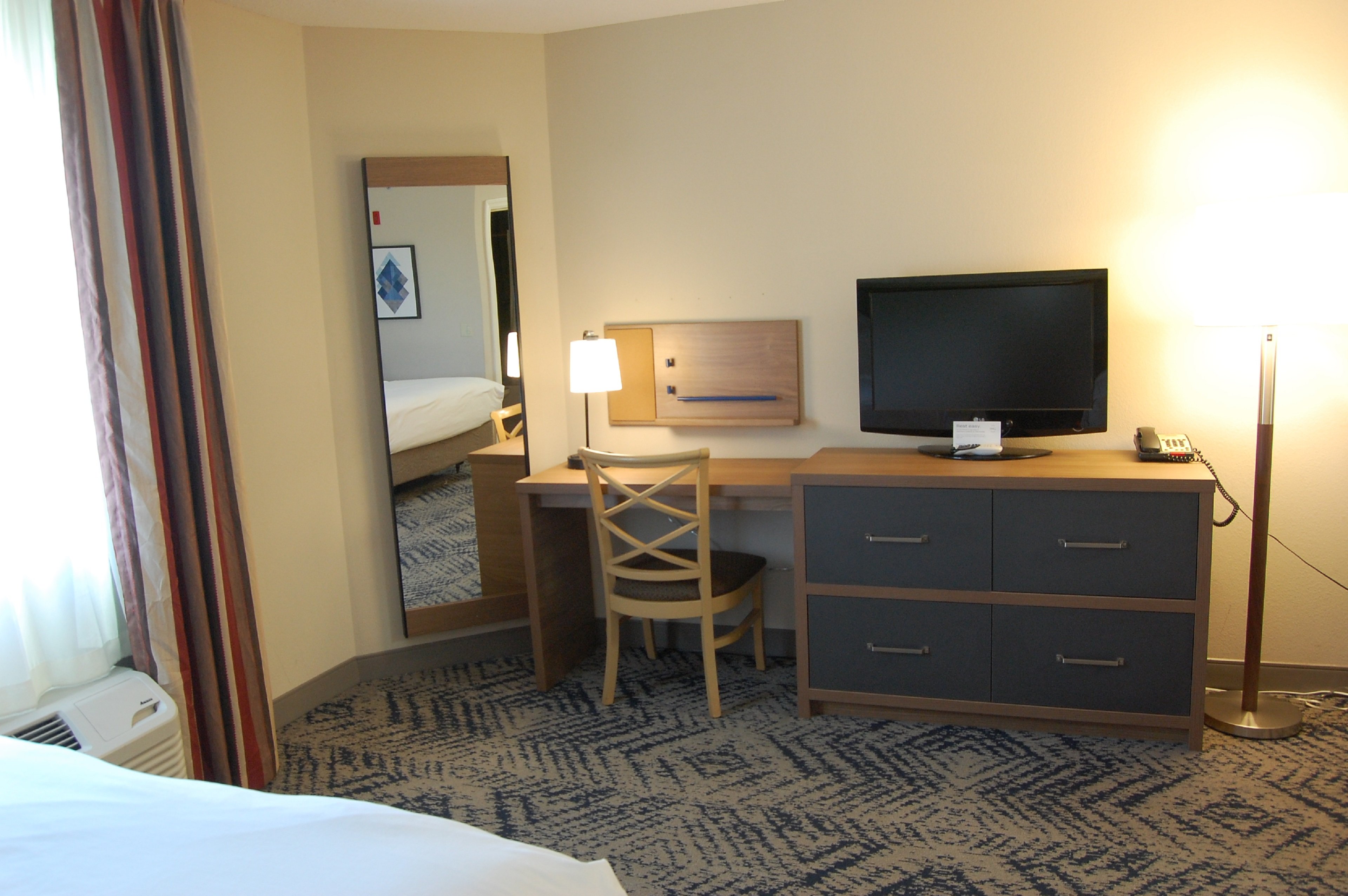 CANDLEWOOD SUITES HARRISBURG 66/76