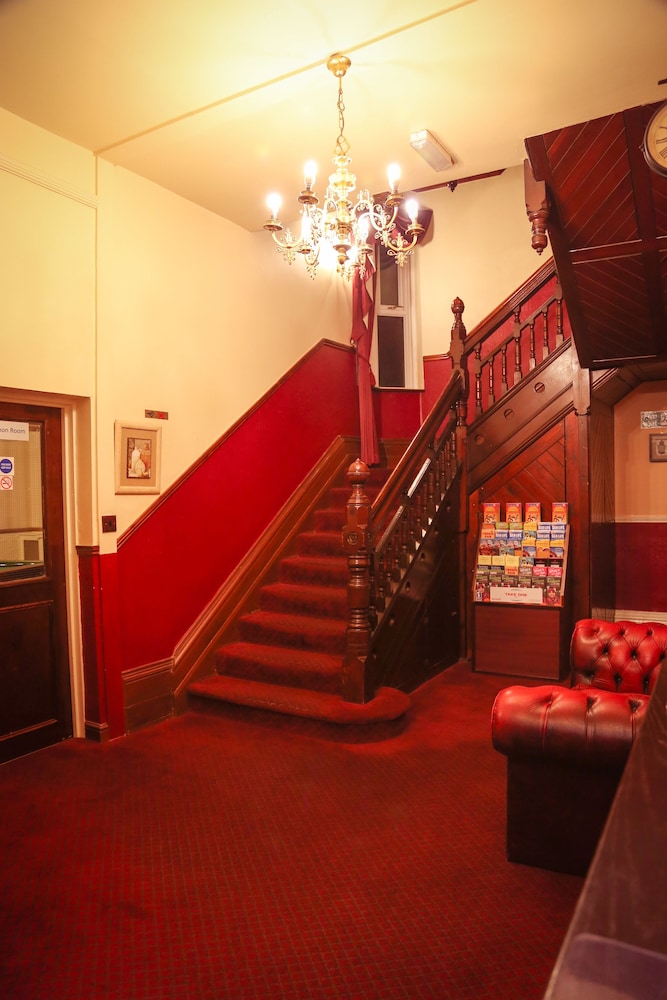 Croft Hotel 52/60
