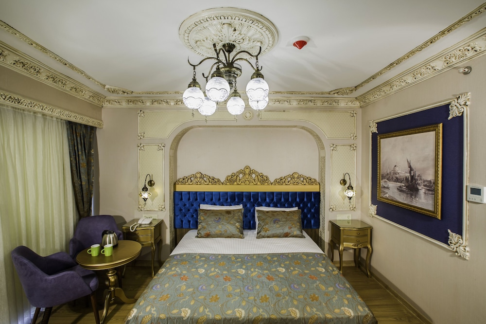 Phosphorion Hotel 14/46