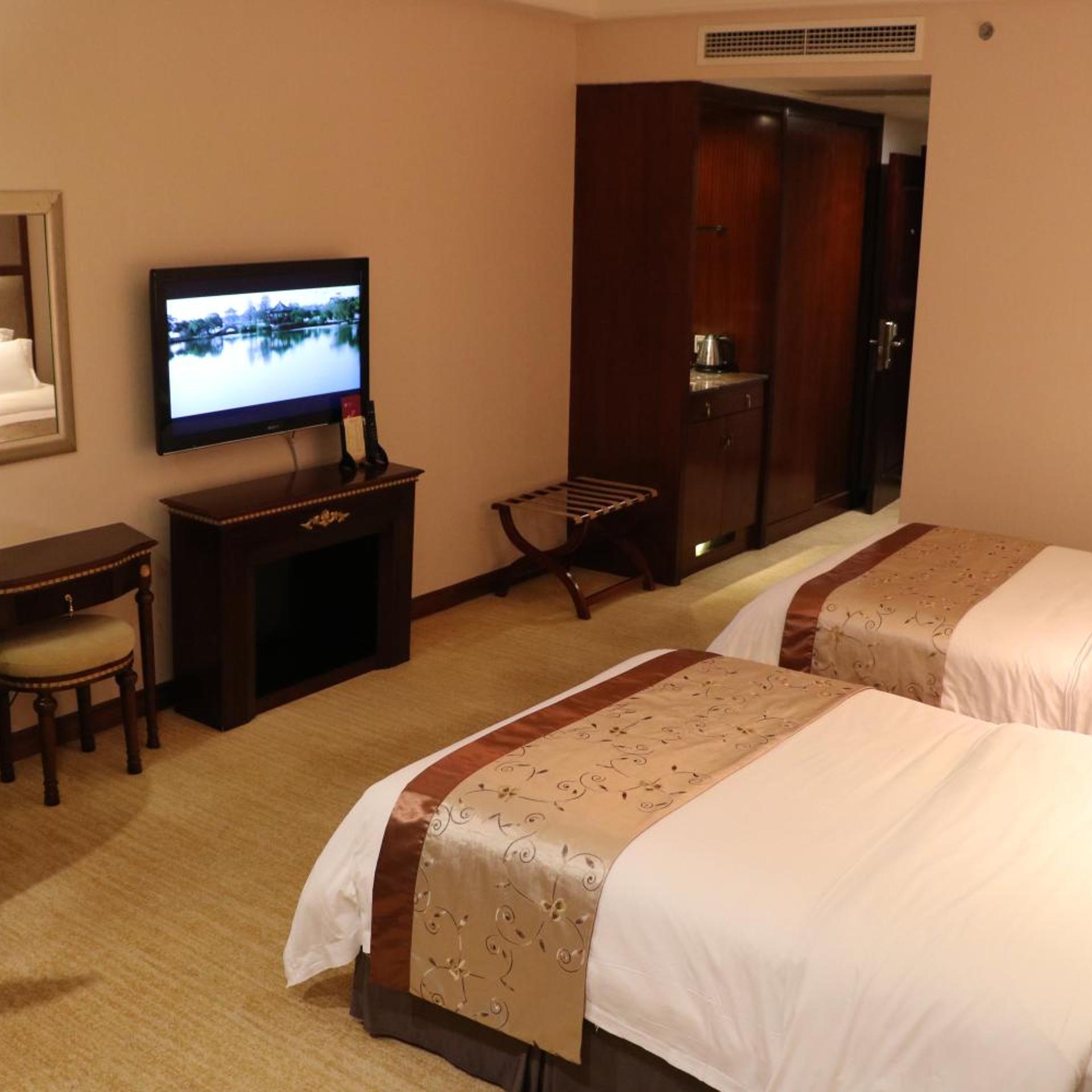 Rongjiang Hotel 18/74