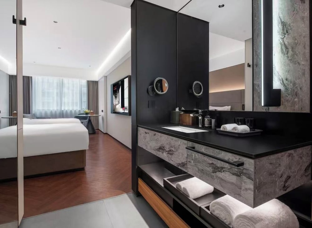 IntercityHotel Shanghai Xizang South Road 15/16