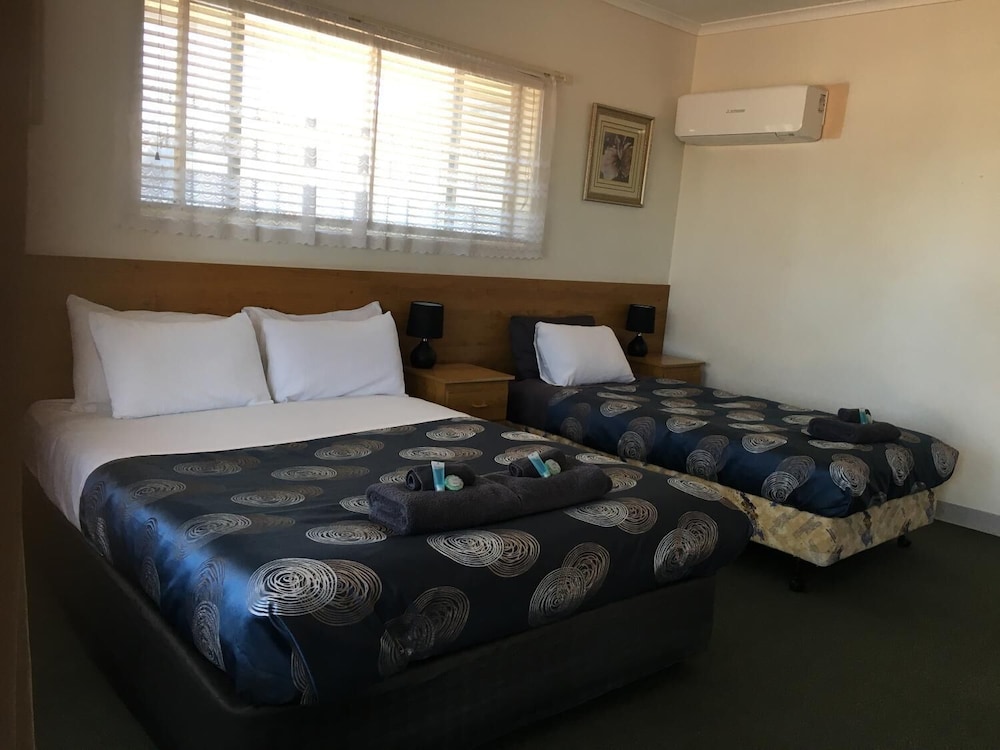 AIRPORT WHYALLA MOTEL 23/58