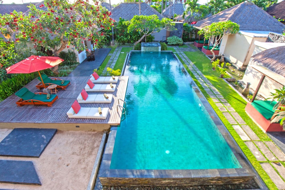 Imani Villas 29/46