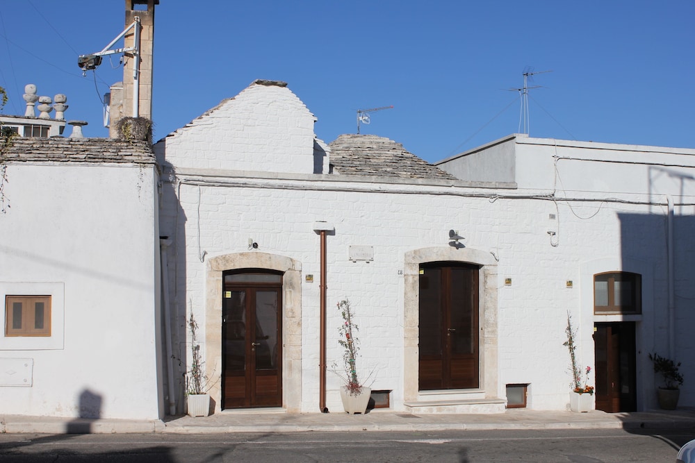Tipico Resort 2/50