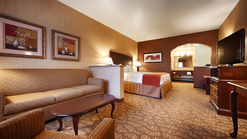Best Western San Dimas Hotel & Suites 22/40
