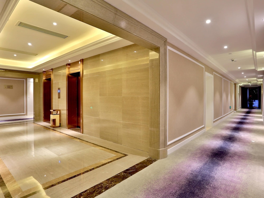 Mercure Hangzhou Linping 10/67