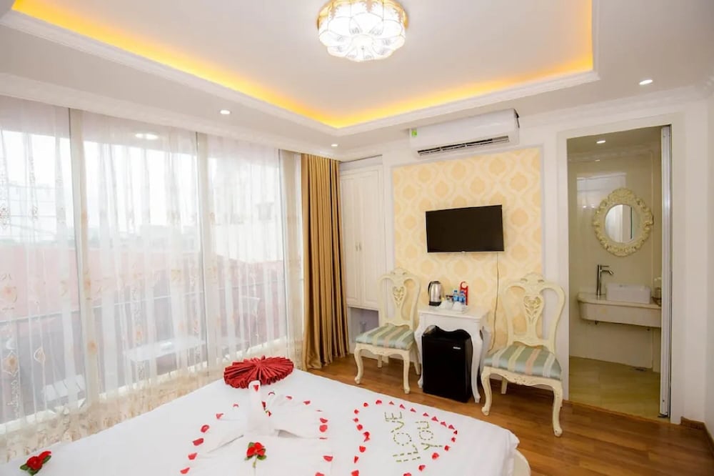 Hanoi Cristina Hotel & Travel 9/28