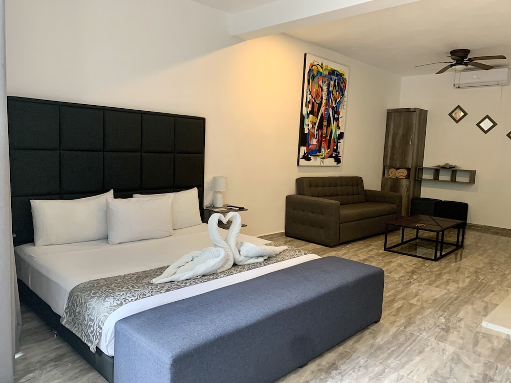 SILVERSANDS Hotel Boutique 5Th Ave 19/68