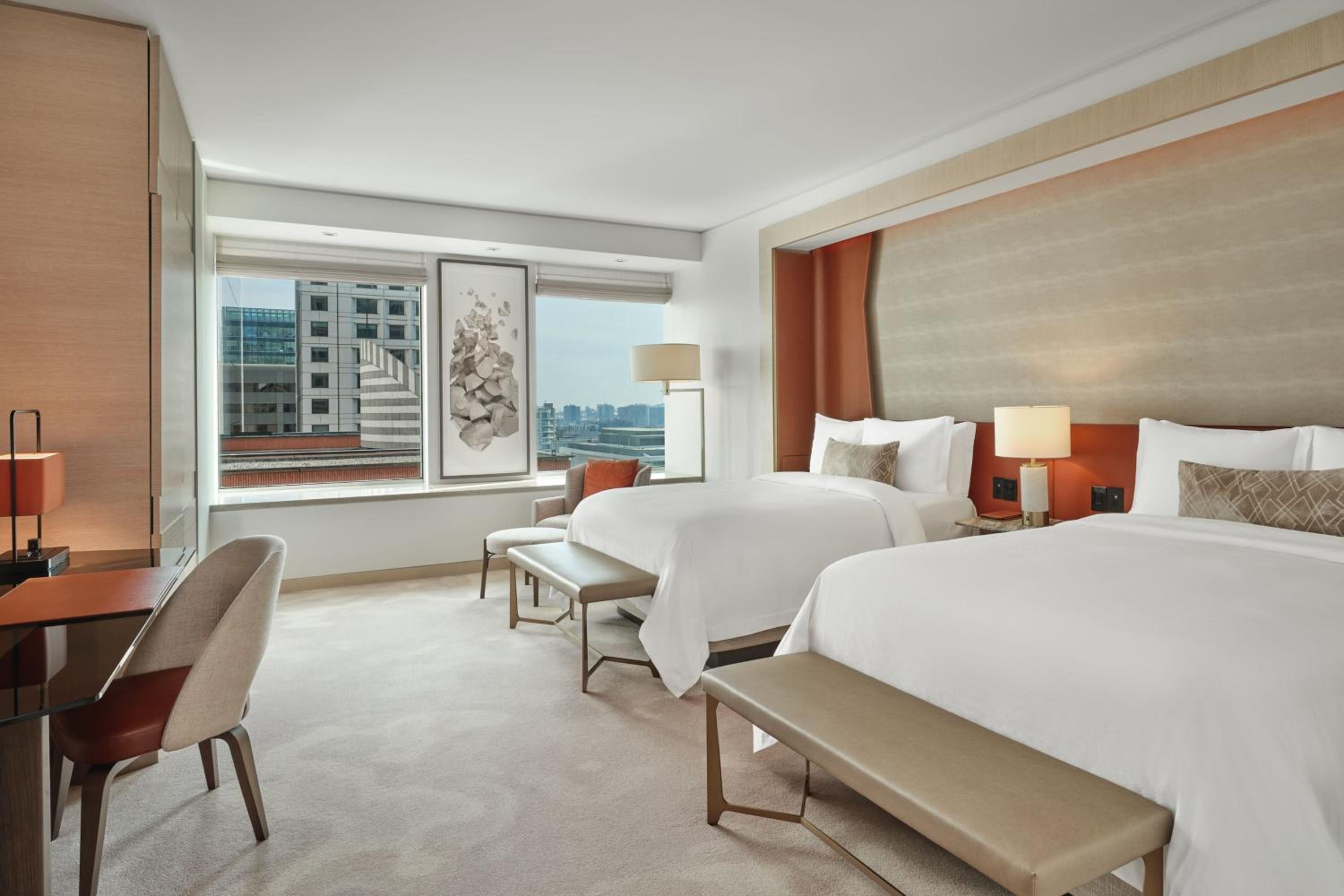Deluxe, 2 Double Beds, City View, Bathtub, Accessible