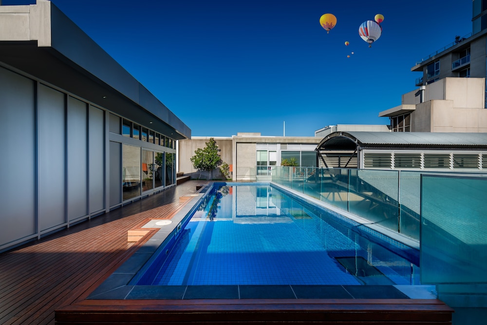 TRIBECA SERVICED APARTMENTS 18/47