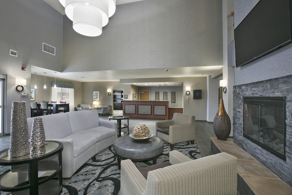 Best Western Plus Blaine At The National Sports Center 14/22