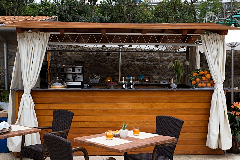 Don Antonino Relais Hotel 57/71