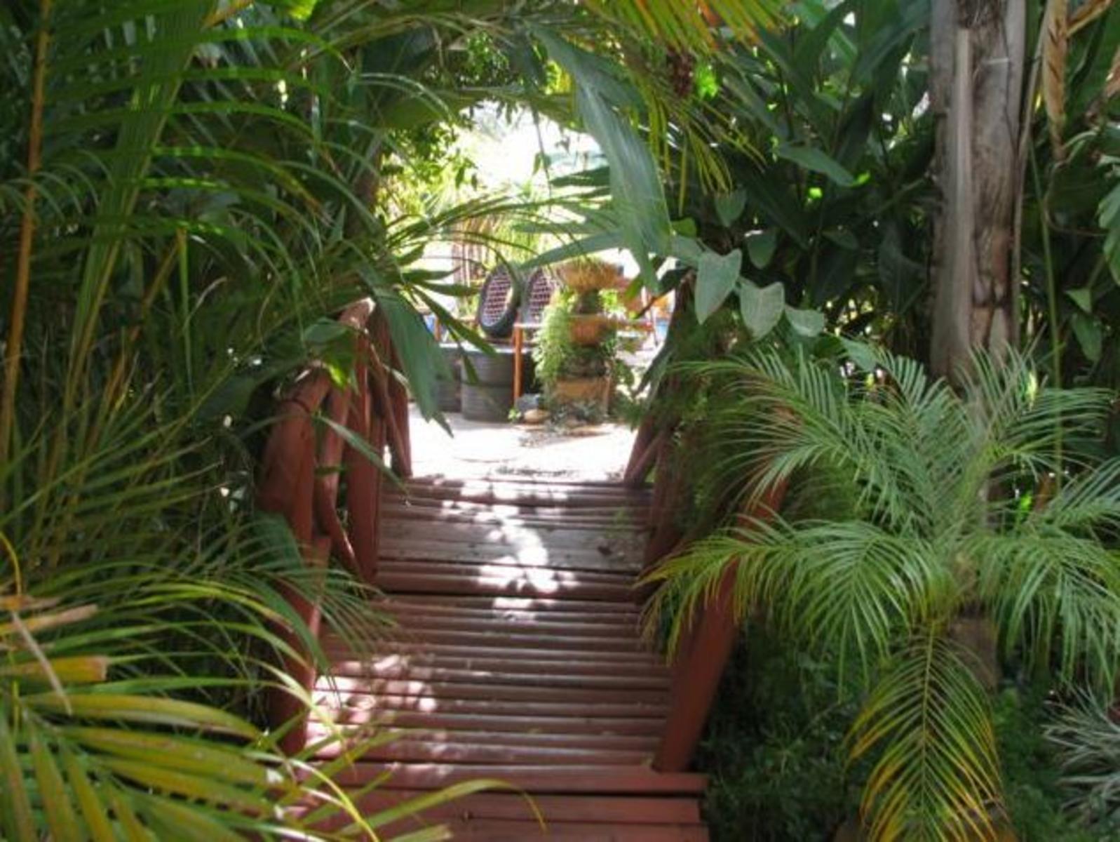 Golden Lantern Guest Lodge 11/15