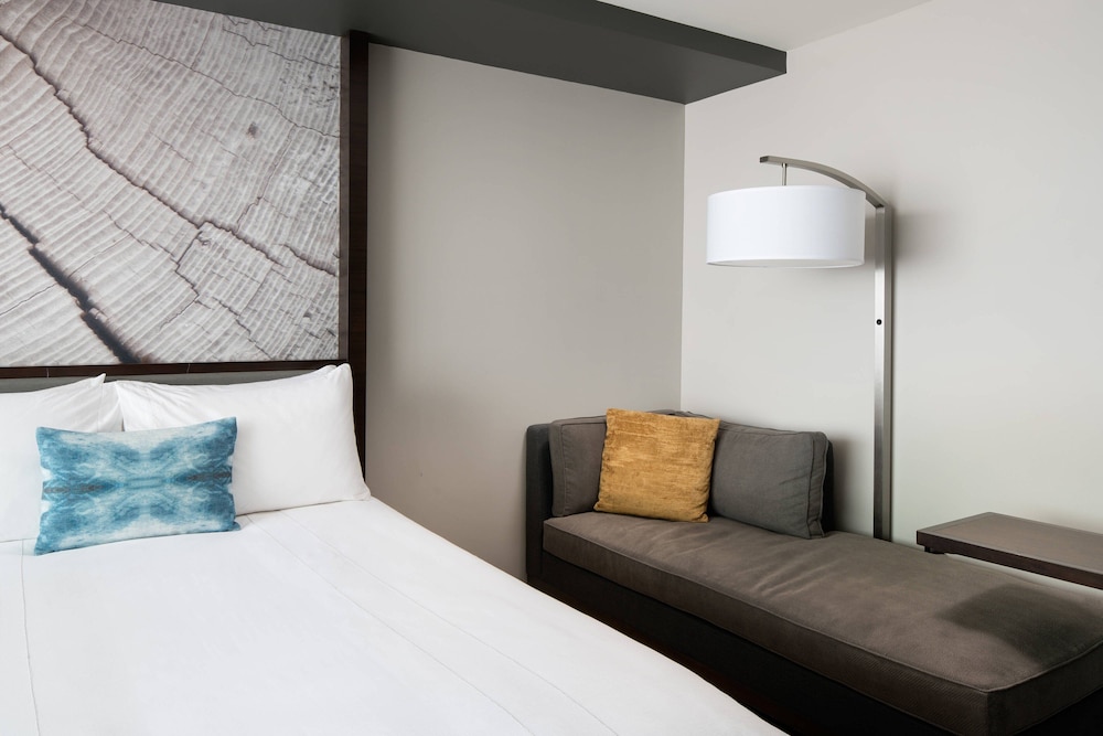 Morgantown Marriott At Waterfront Place 16/70