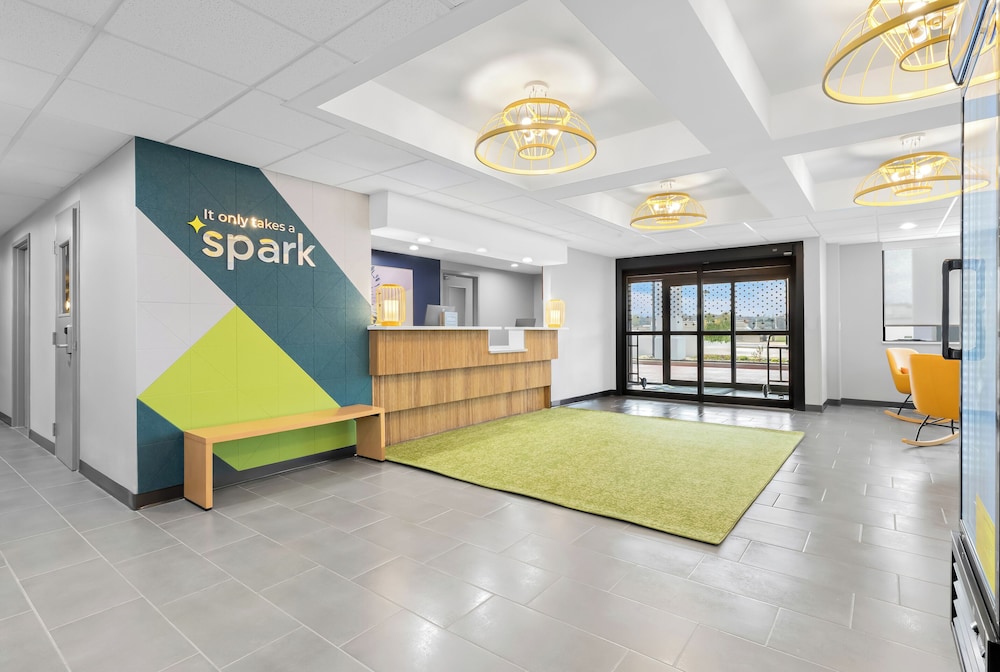 Spark by Hilton Muskogee 7/28