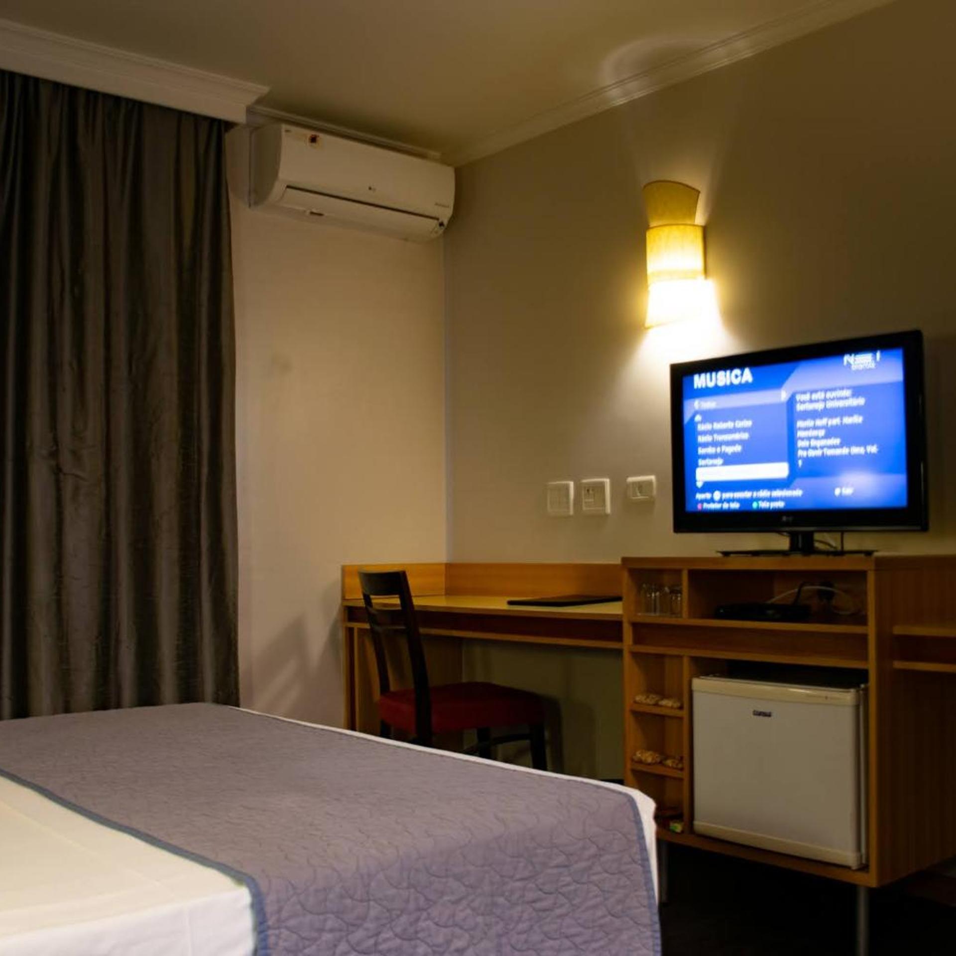 Hotel Exclusivo 17/27
