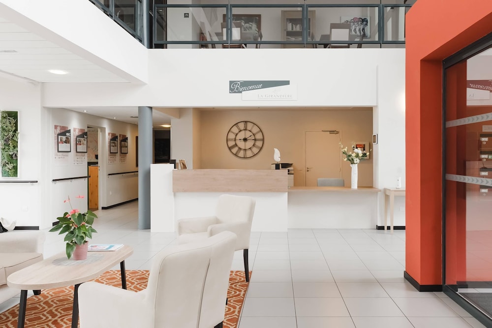 Quality Aparthotel St-Berthevin Laval 5/30